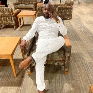 Meet your Posher, Amos